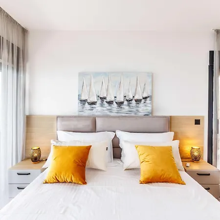 Aparthotel Stella Maris 4*