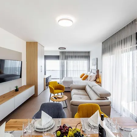 Stella Maris 4* Ποντστράνα