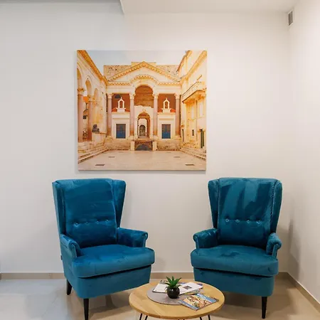 Ξενοδοχείο με διαμερίσματα Stella Maris 4*